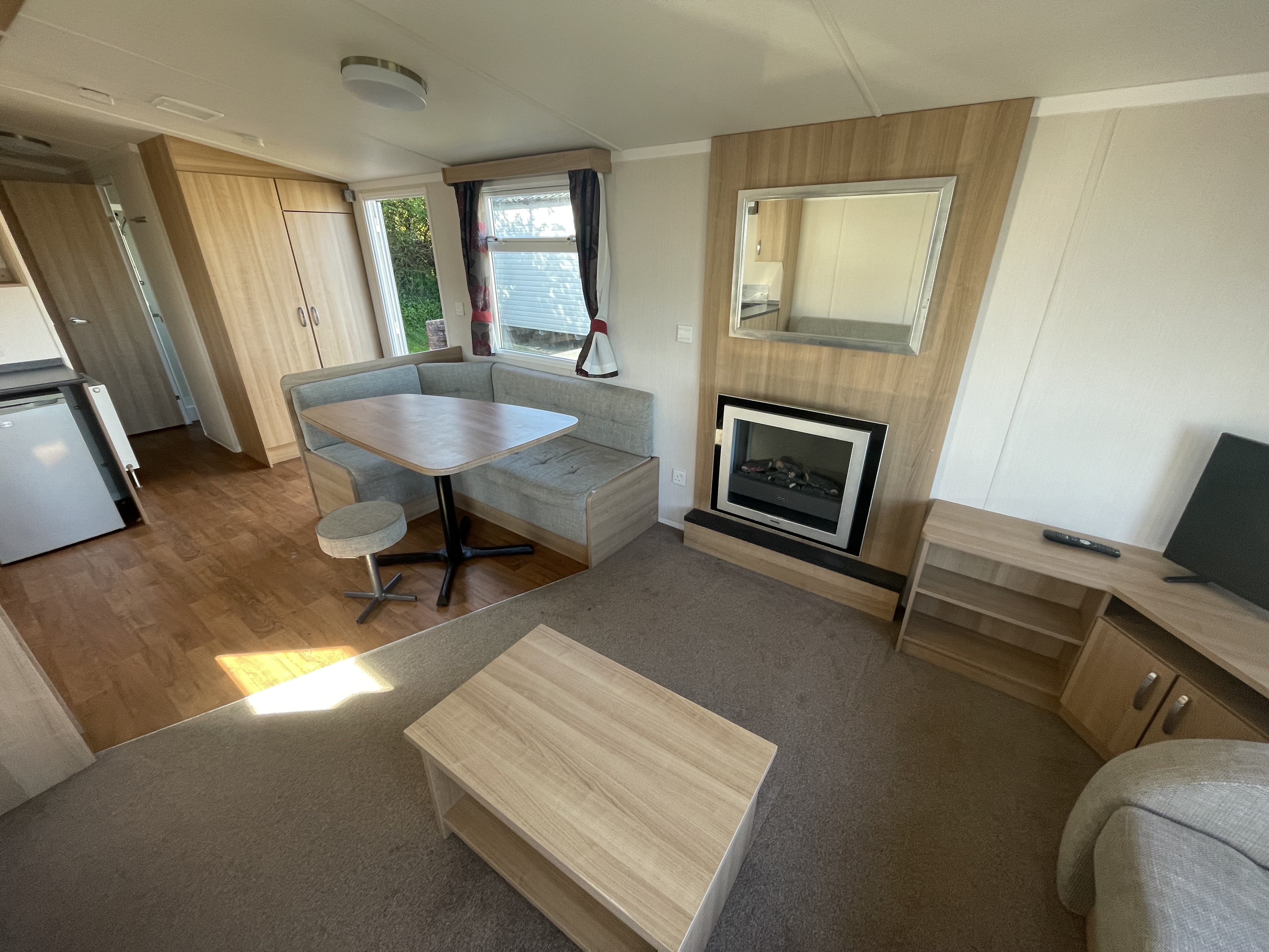 Swift Loire Dining area 