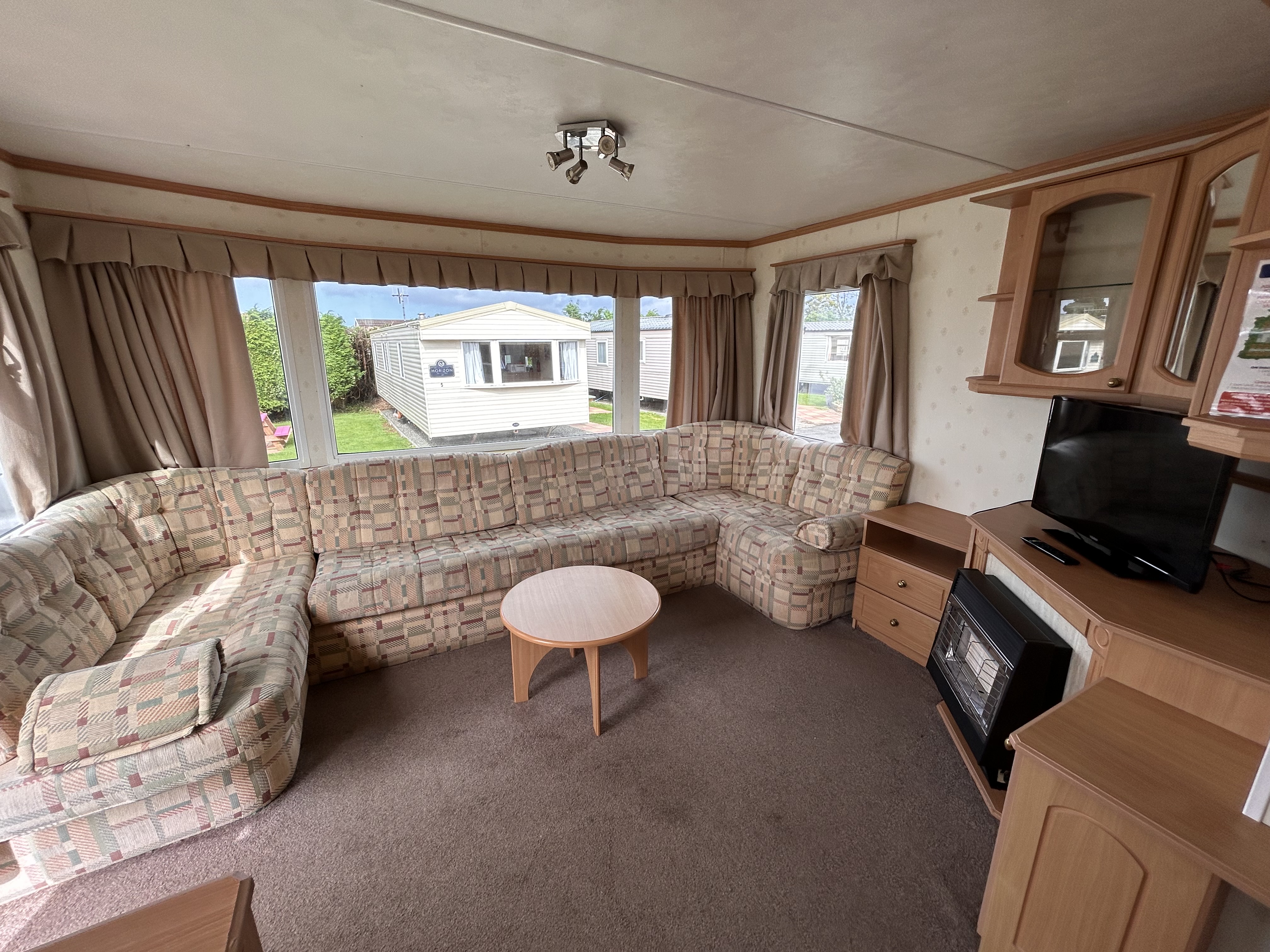 Pemberton Elite Lounge